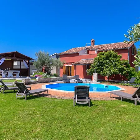 Mit Privatpool Fuer 8 Personen Ca 150 Qm In Cokuni, Istrien Suedkueste Von Istrien Holiday home *